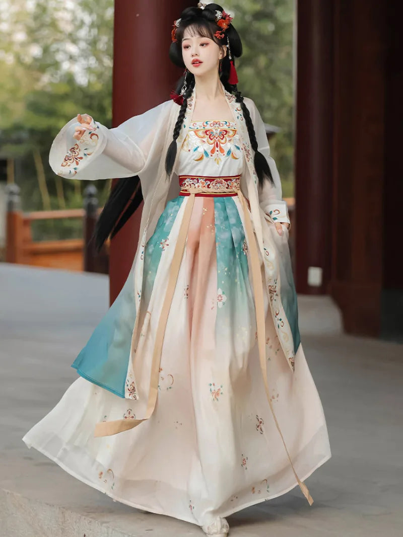Hanfus Song style beizi set with delicate embroidery and airy ruqun skirt