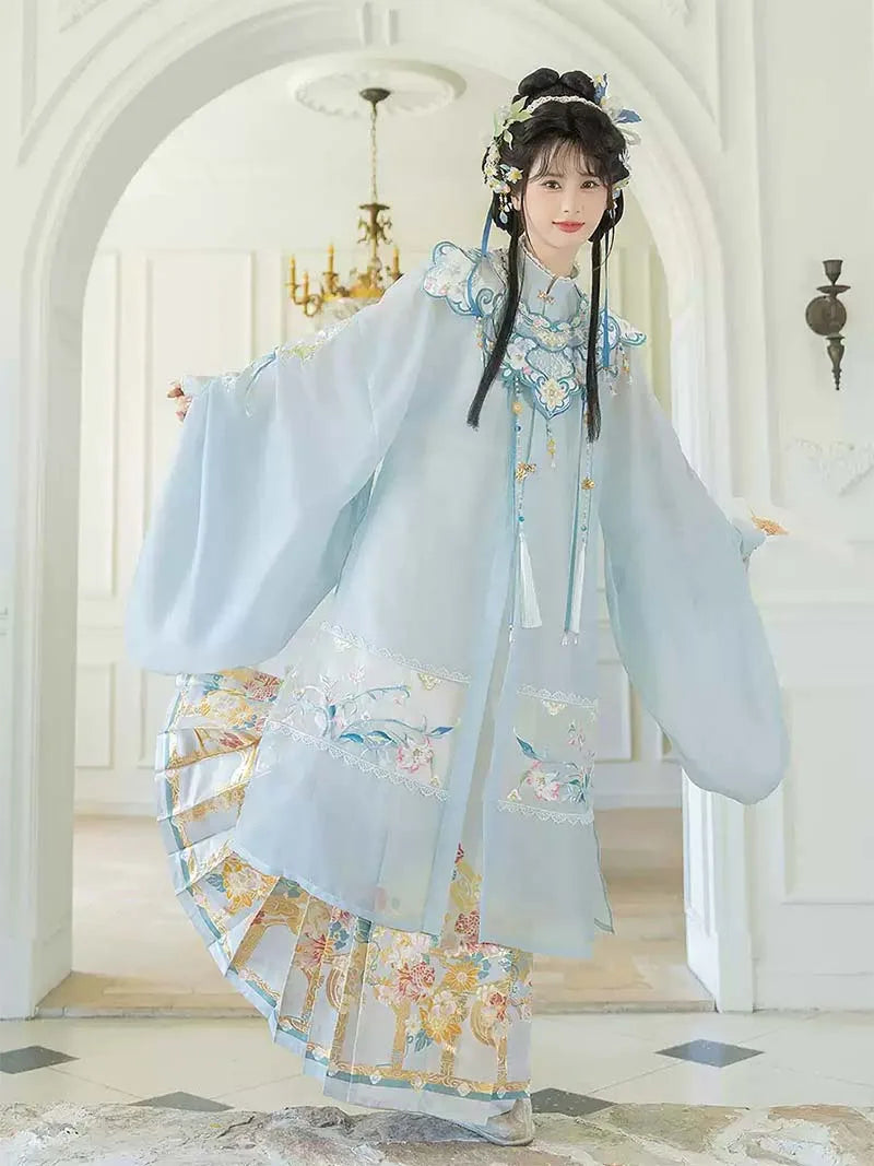 Elegant Ming Dynasty Hanfu with stand collar and cloud shoulder horse face skirt for women in summer and autumn seasons