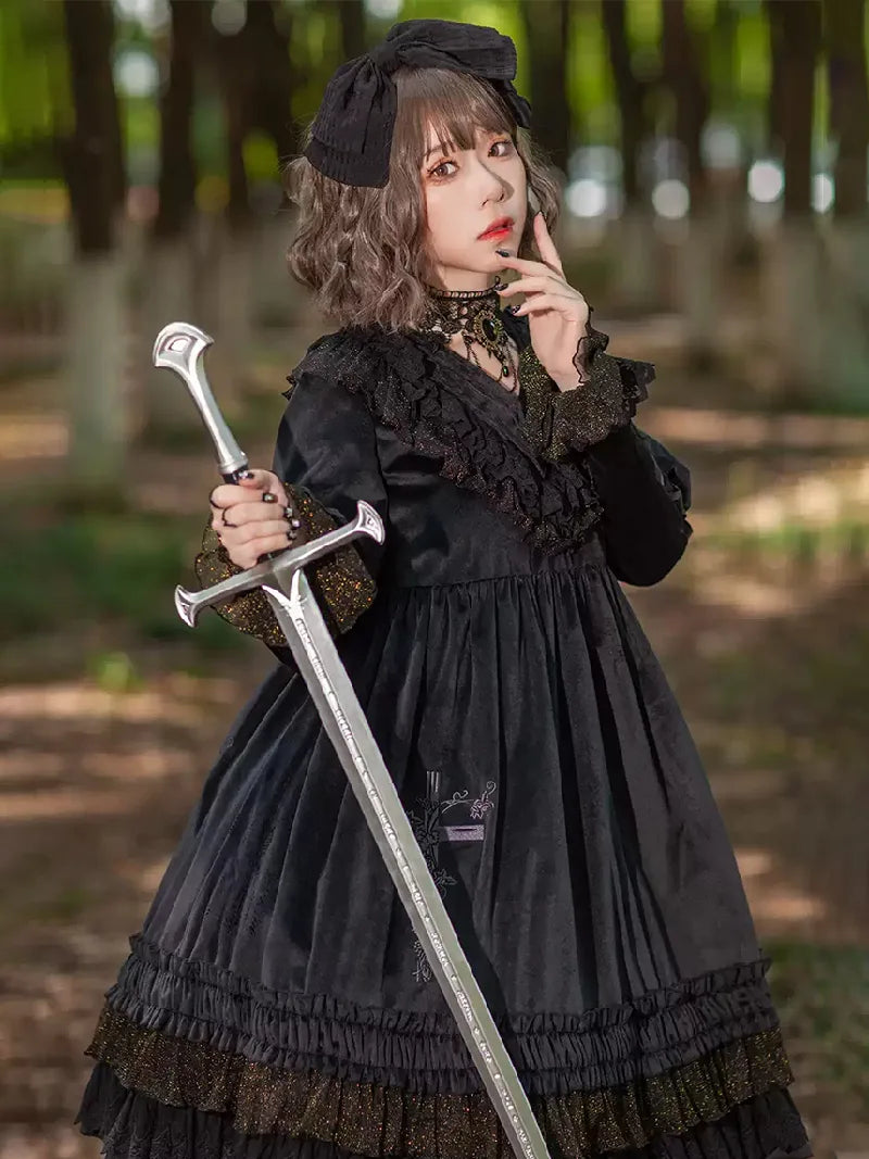 Charming autumn Lolita outfit featuring the Holy Fruit Manor embroidered OP dress, combining elegance, vintage details, and refined craftsmanship.