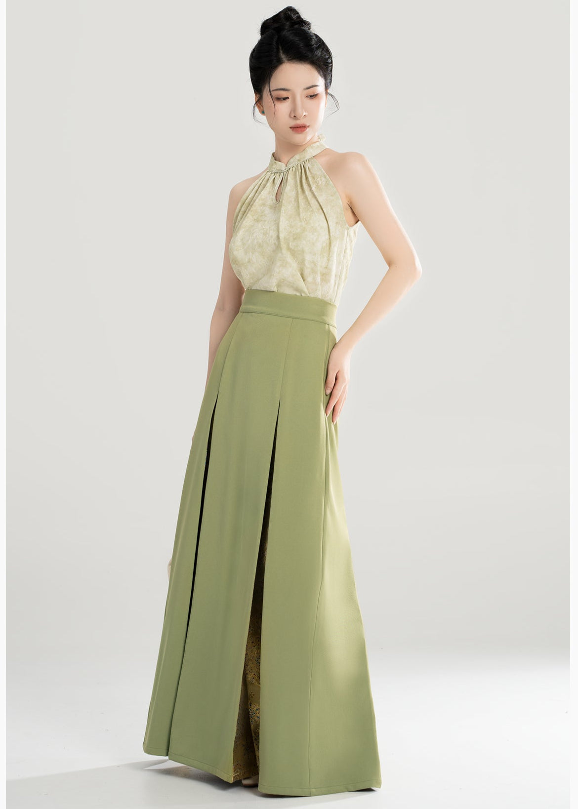 Spring Haven | Modern 2-Piece Set (碧春居)