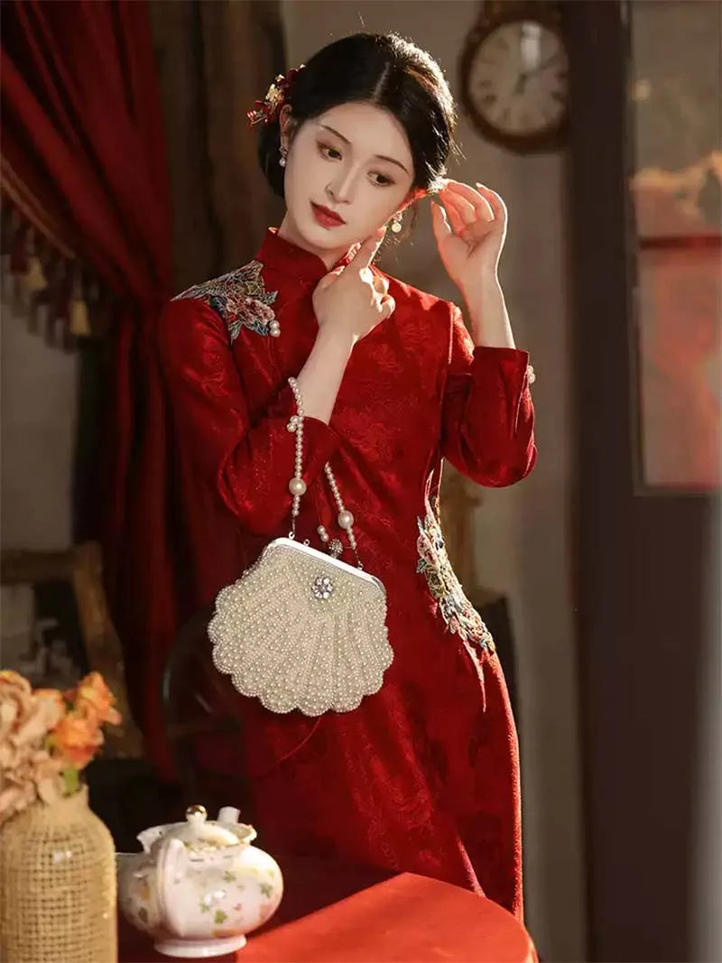 Red embroidered Qipao dress wedding gown, elegant Chinese cheongsam with fishtail design for brides in engagement or banquet,  new style