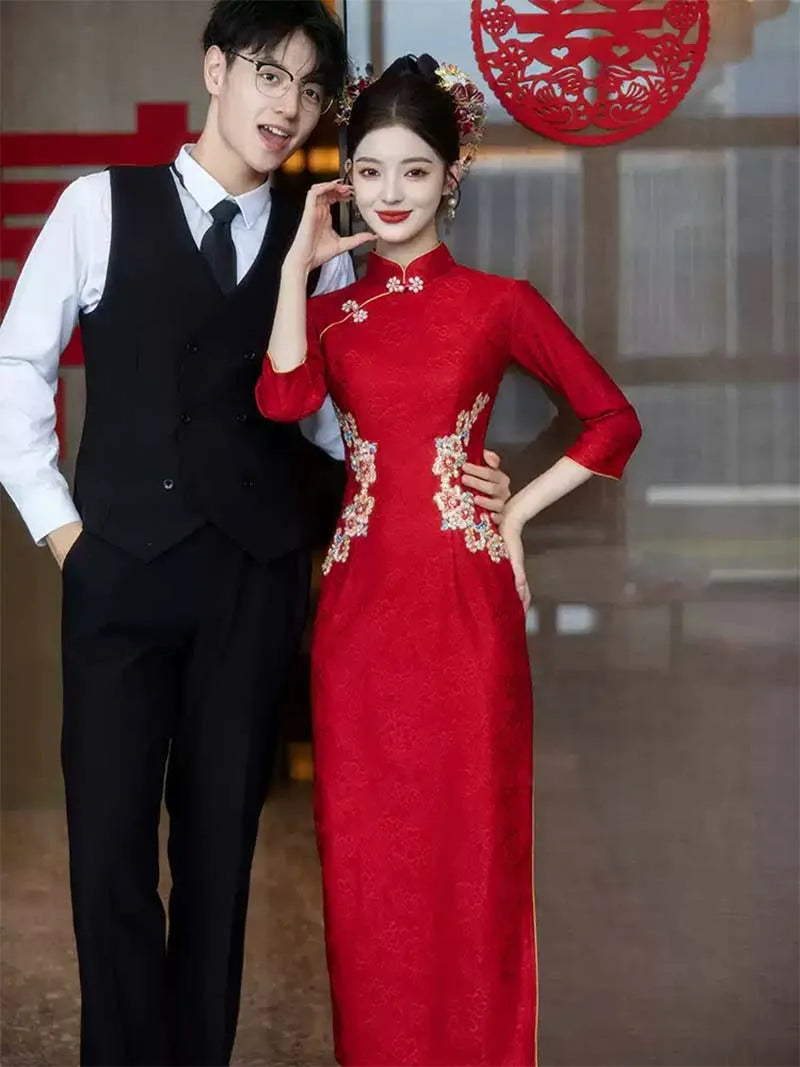 Qipao Inspired Wedding Dress | Stunning Red Cheongsam for Bride