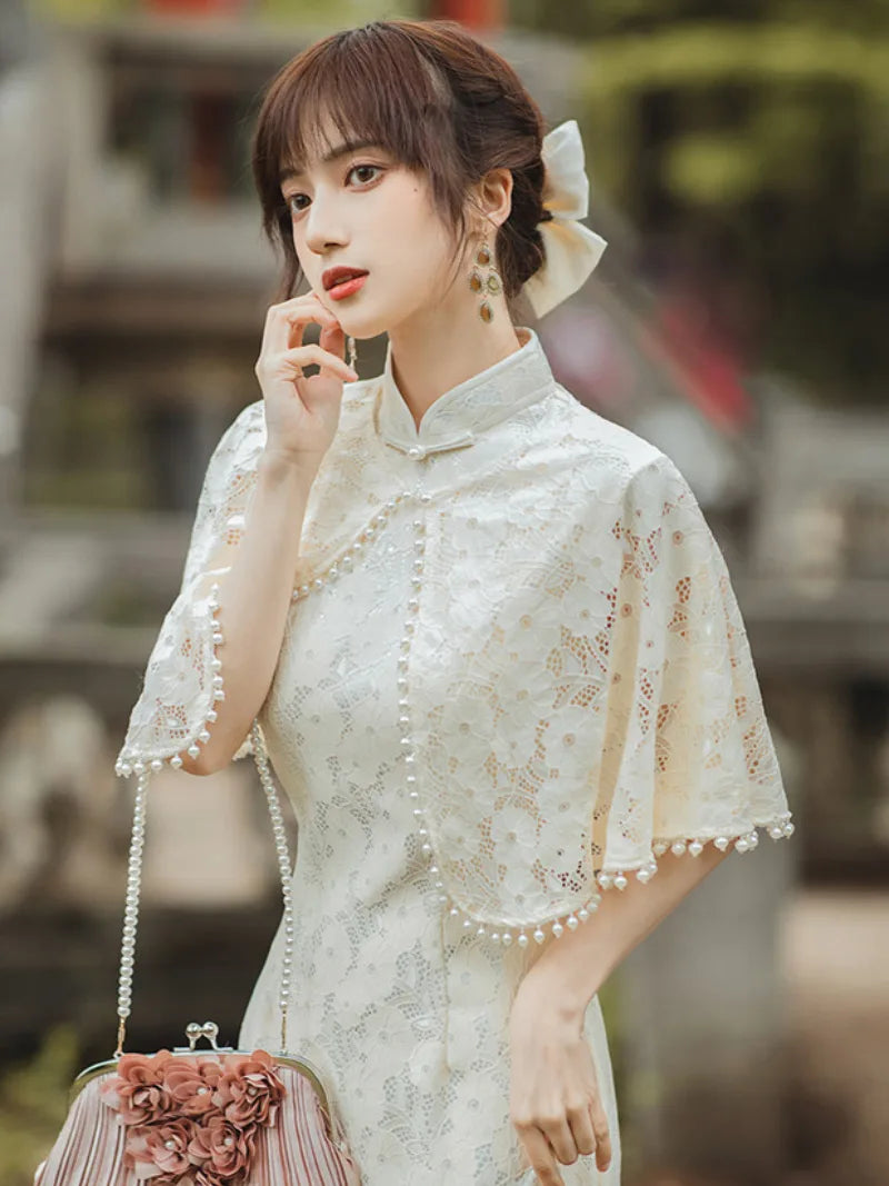 Qipao outfit vintage Shanghai style elegant Chinese dress with refined tailoring