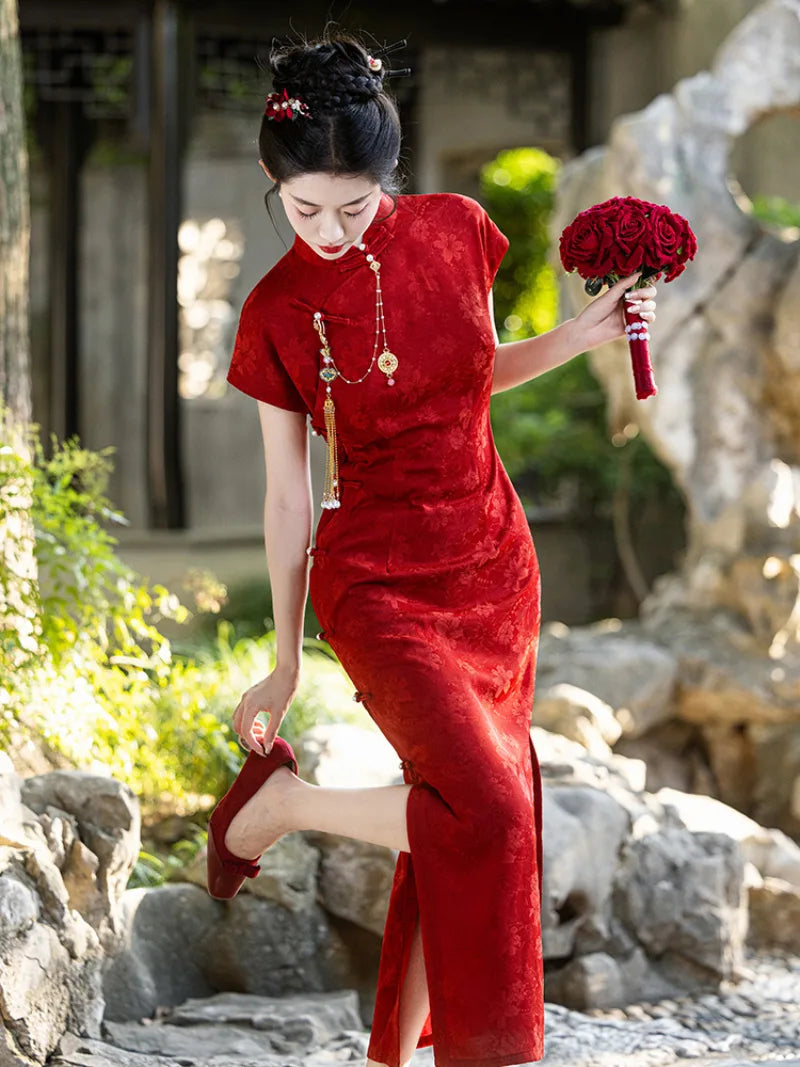 Qipao Red | Graceful Chinese Wedding & Banquet Cheongsam Dress