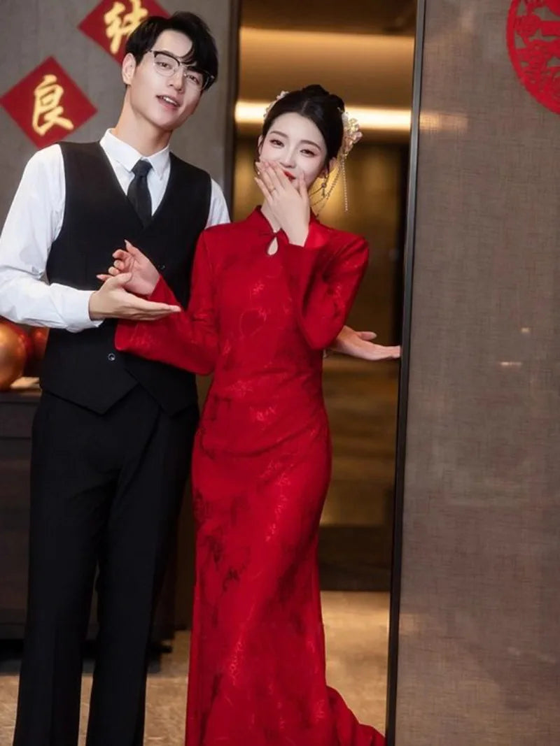 Red chinese cheongsam dress with slim fit red qipao dress