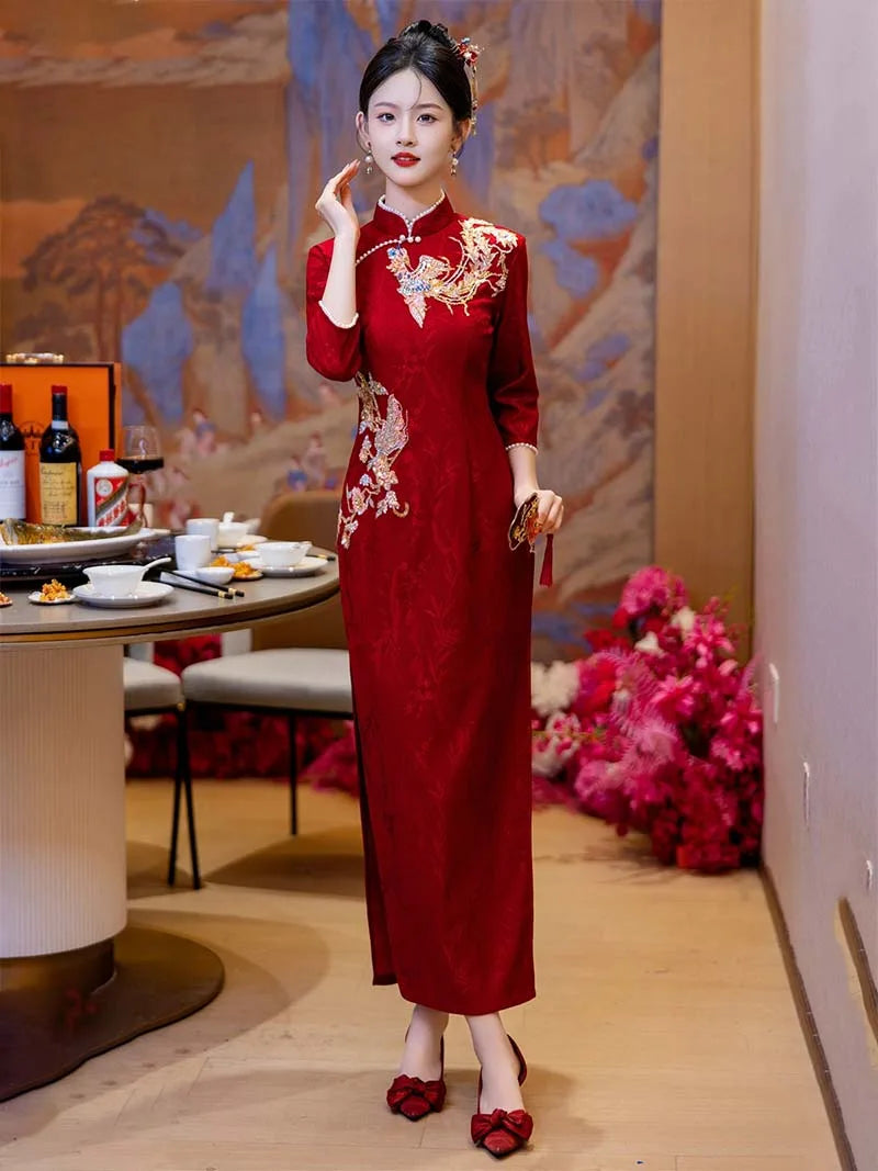 Red Qipao wedding dress, modern cheongsam for bride engagement, tea ceremony, and wedding celebrations in elegant 2025 style