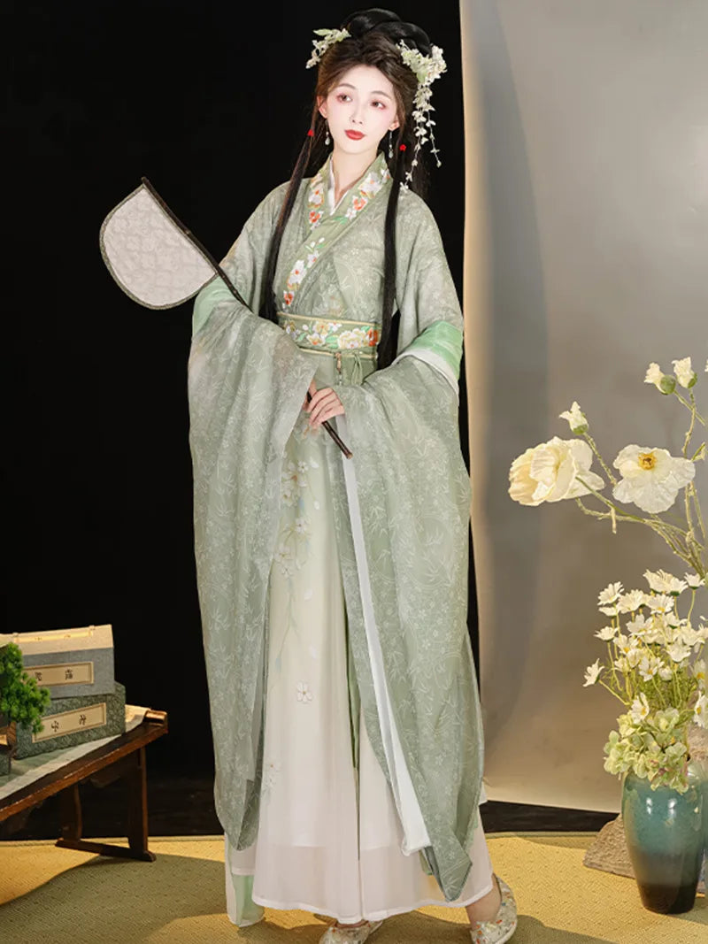Robe Hanfu for Women | Beautiful Traditional Chinese Dress