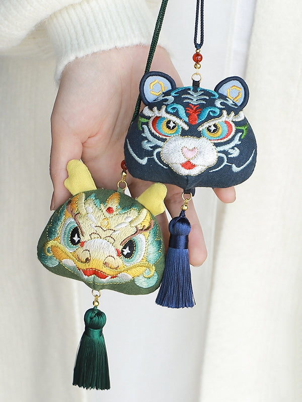 Traditional Sachet Bag with Three-Dimensional Embroidery