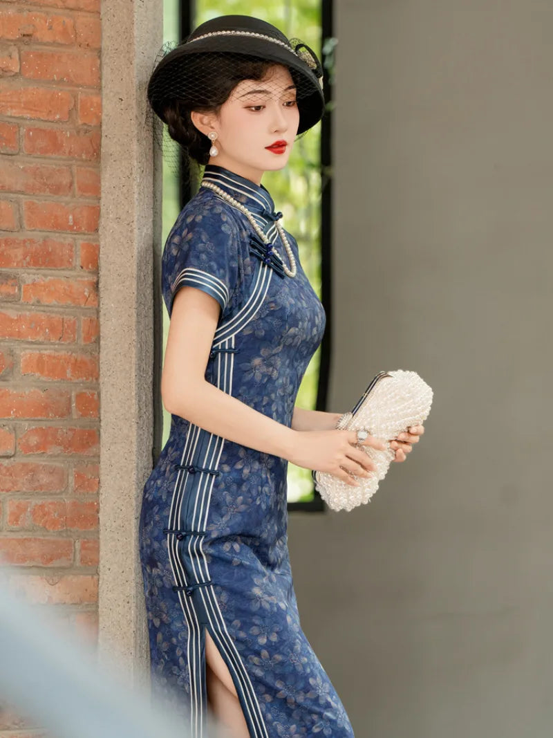 Elegant Shanghai Qipao long dress with vintage Republic era style and high-end feminine charm for daily wear