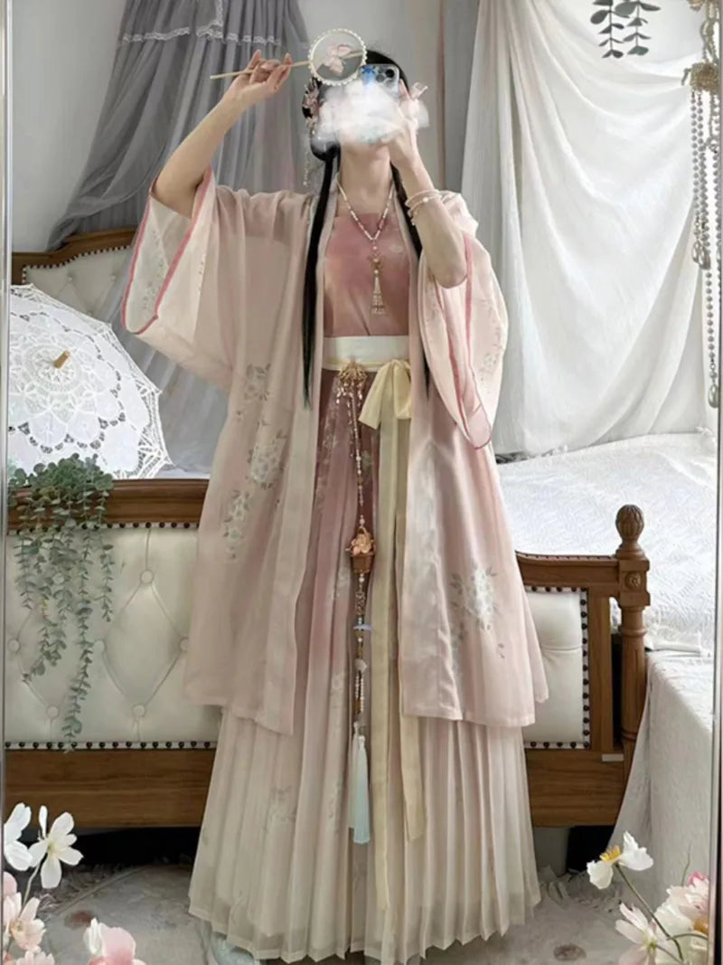 Fresh and elegant Song Hanfu for women, perfect for spring and summer