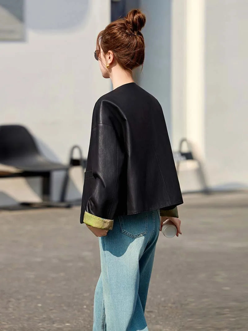 Reversible Tangsuit jacket for women with modern Chinese design and elegant traditional details