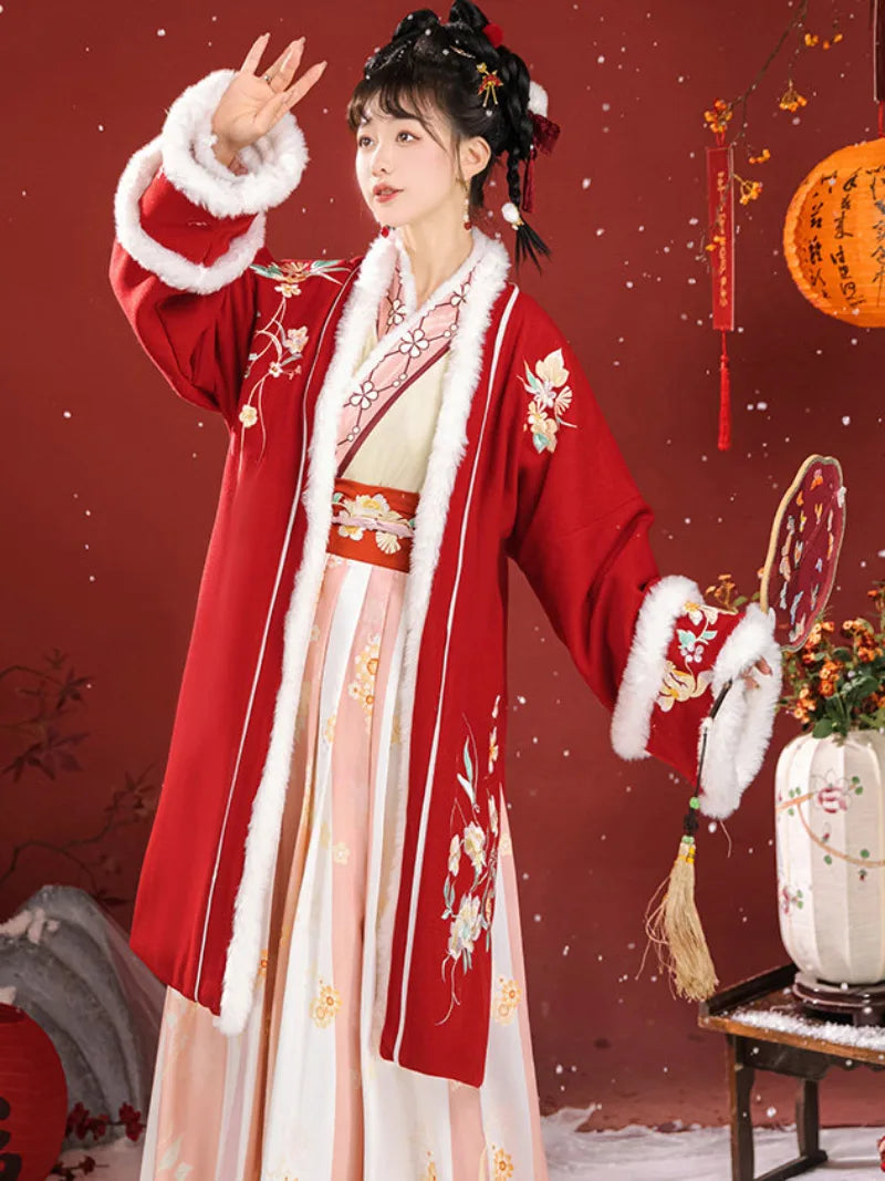 Traditional Chinese clothing female hanfu Song style fur collar outerwear
