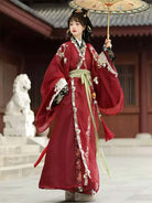 Traditional Hanfu Warring States robe with exquisite embroidery, straight hem design, and elegant historical Chinese style for men and women
