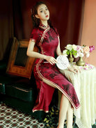Red Traditional qipao summer dress for women with vintage Shanghai style and elegant modern Chinese cheongsam design