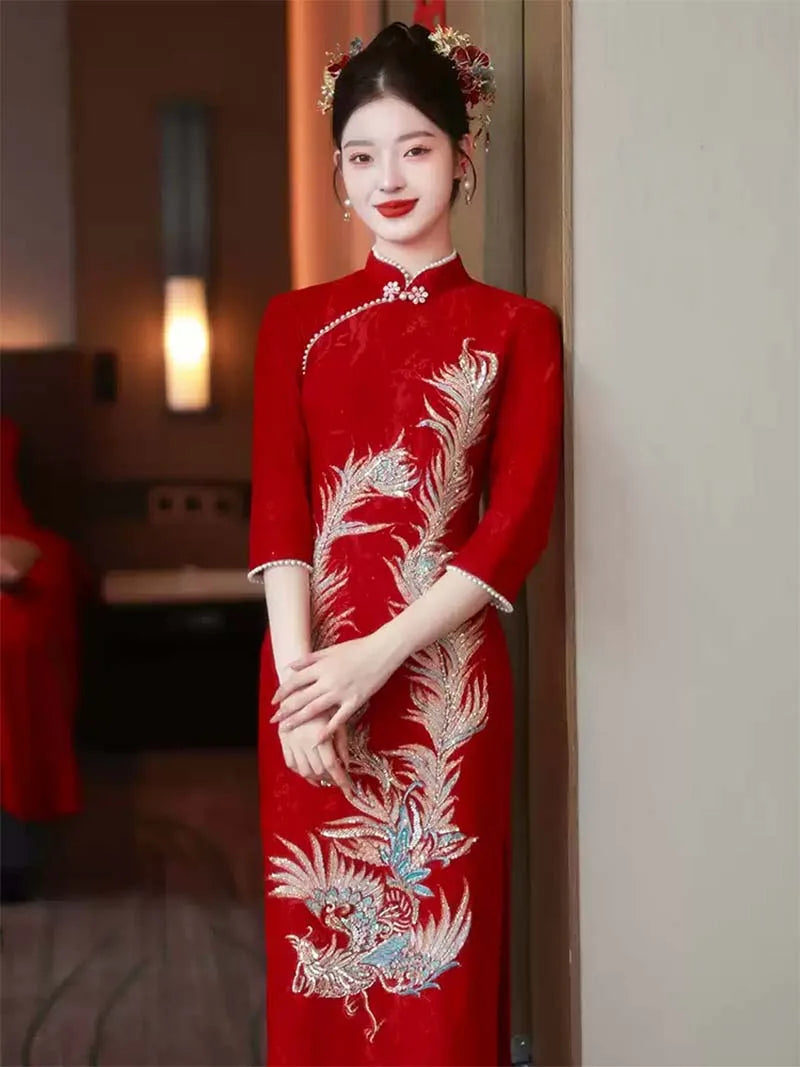 Red Traditional wedding qipao with phoenix embroidery, Chinese bride engagement banquet dress