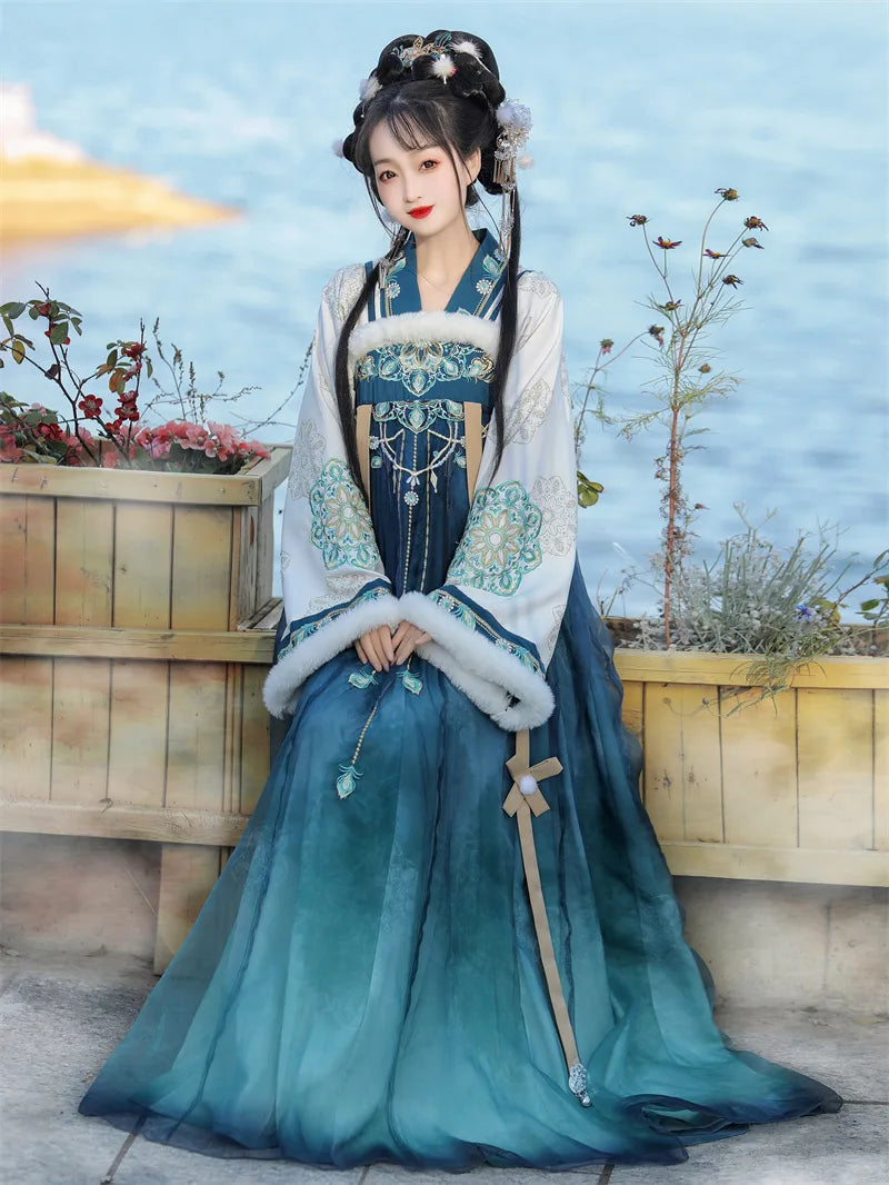 Types of hanfu featuring Tang-style chest-high dress with elegant winter cloak