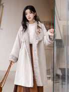 Warm Chenille Winter Coat with Tang-Inspired Embroidery