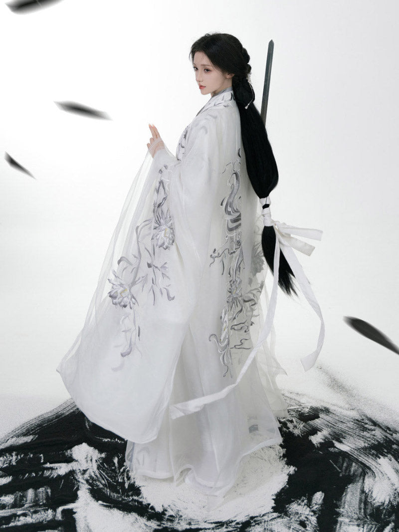 Wei Jin Dynasty Embroidered Qiyao Ruqun Hanfu | Moon Fox 昙花月狐