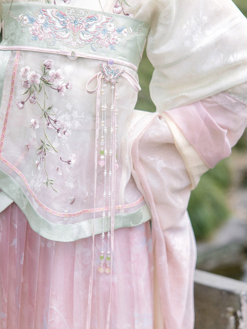 Wei Jin Dynasty Qiyao Ruqun Hanfu | Drunken Blossoms 起舞醉花荫