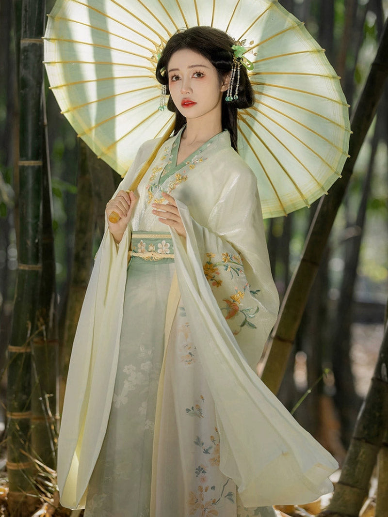 Wei Jin Dynasty Qiyao Ruqun Hanfu | Ten Miles of Spring 春风十里