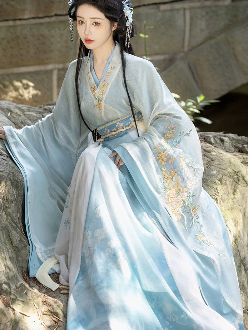 Wei Jin Dynasty Qiyao Ruqun Hanfu | Ten Miles of Spring 春风十里