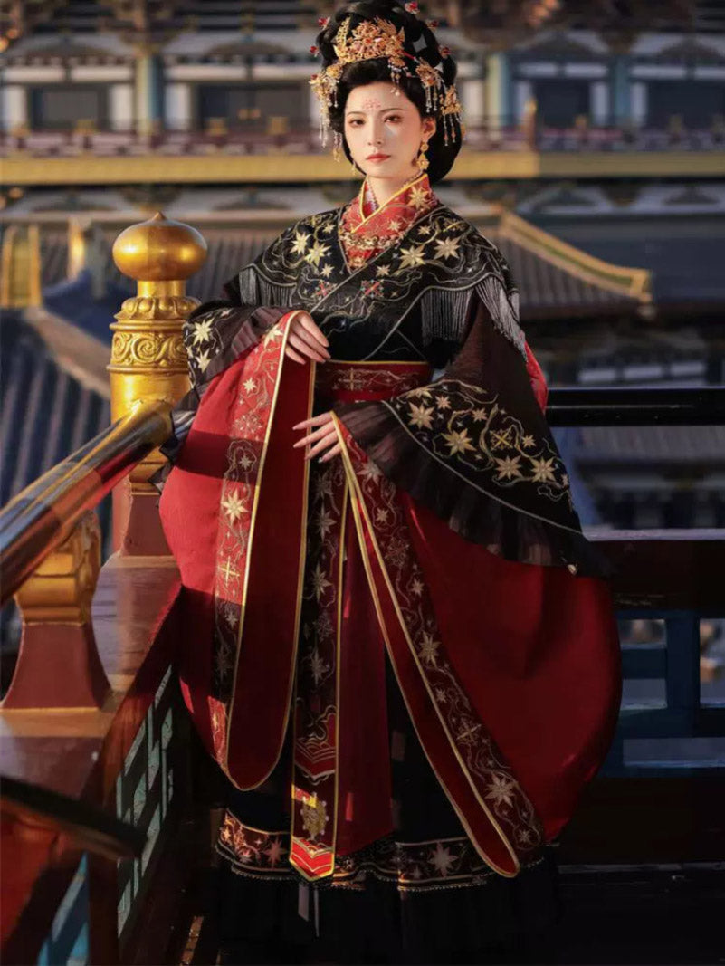 Wei Jin Dynasty Embroidered Qiyao Ruqun Hanfu | Star Goddess 星神