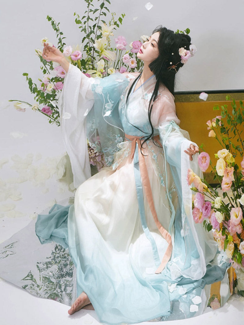 Wei Jin Dynasty Qiyao Ruqun Hanfu | Pear Blossom Fall
