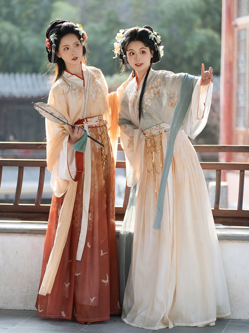 Wei Jin Dynasty Qiyao Ruqun Hanfu | Spring Tour
