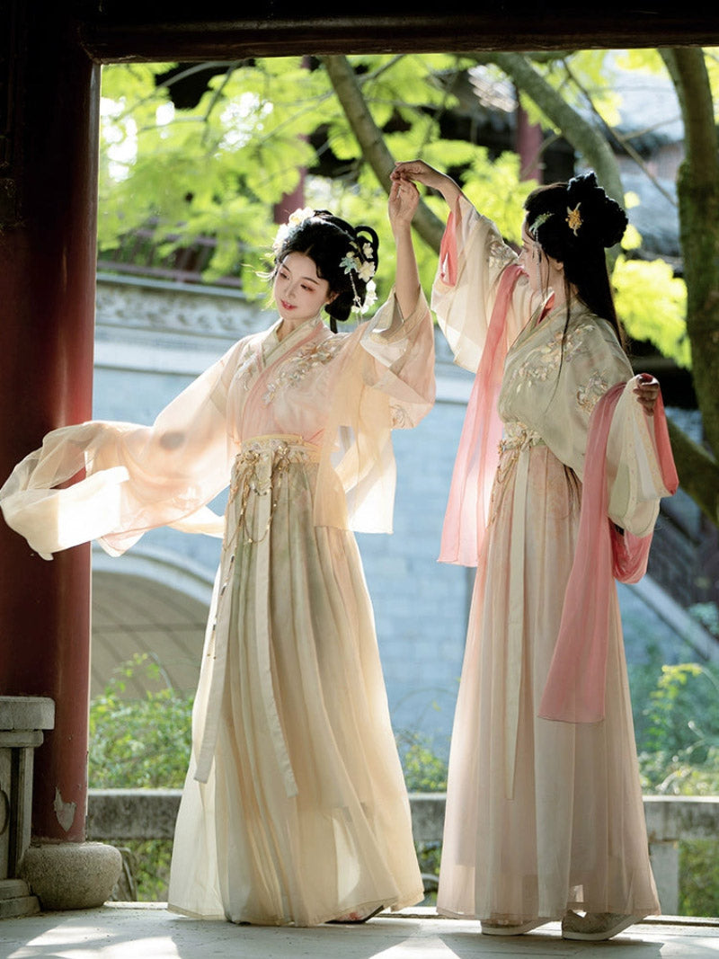 Wei Jin Dynasty Qiyao Ruqun Hanfu | Spring Tour