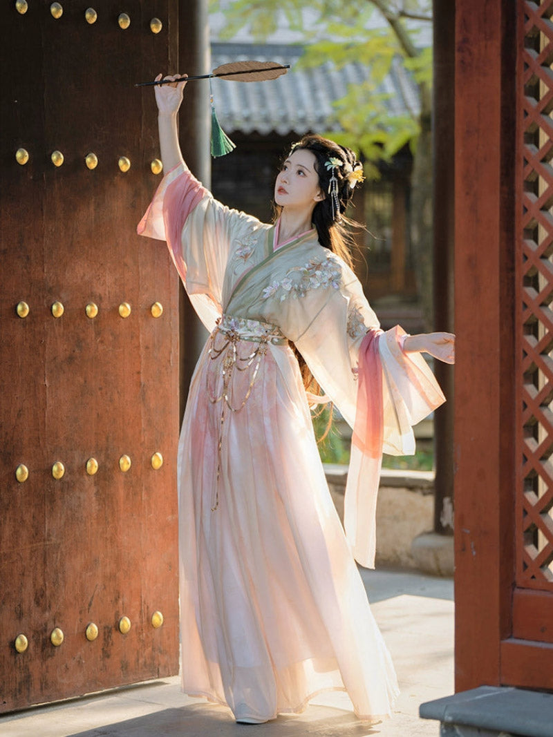 Wei Jin Dynasty Qiyao Ruqun Hanfu | Spring Tour