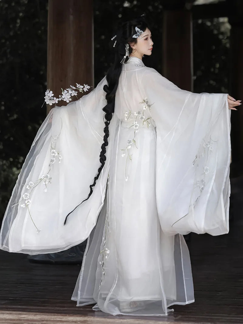 White Hanfu for Women | Stunning Traditional Chinese Outfit